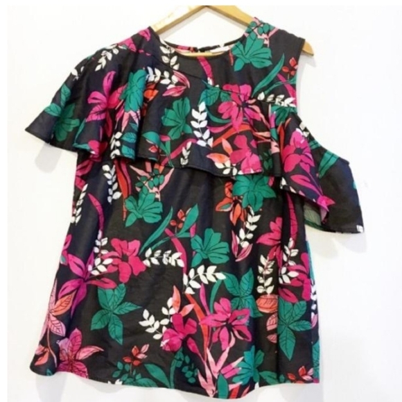 *New- ISABEL MATERNITY COLD SHOULDER SHORT SLEEVE TOP SIZE SMALL PINK BLUE - Picture 1 of 4